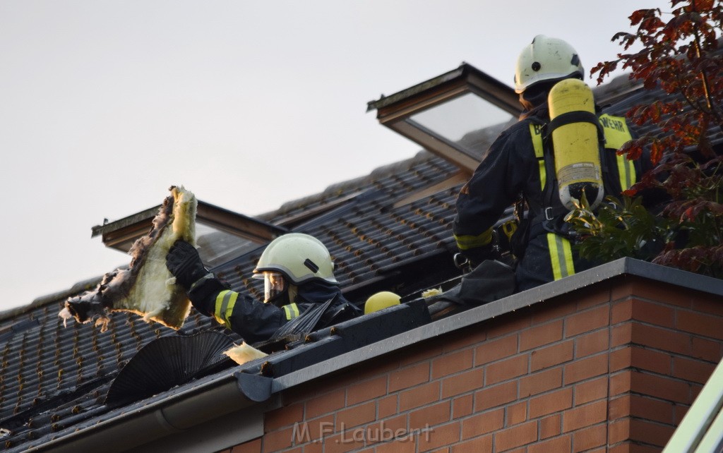 Feuer 2 Y Koeln Suerth Elisabeth Selbertstr P128.JPG - Miklos Laubert